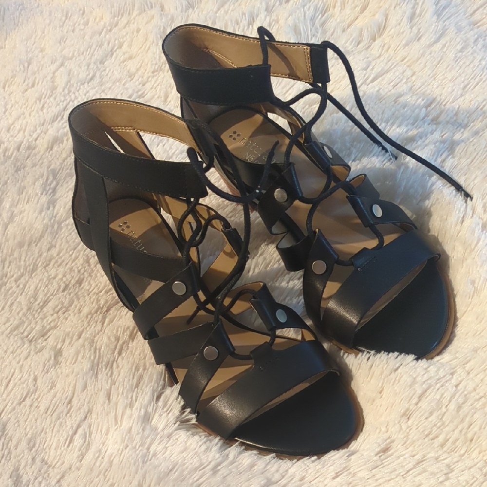 Naturalizer Black Sandals Comfortable Stylish Footwear